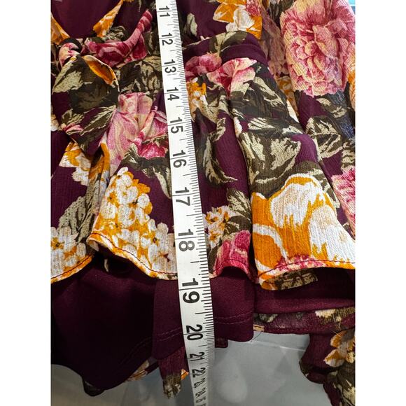 NWT En Creme Women's Bubble Sleeve Peplum Long Sleeve Floral Blouse Size Small - Picture 5 of 7